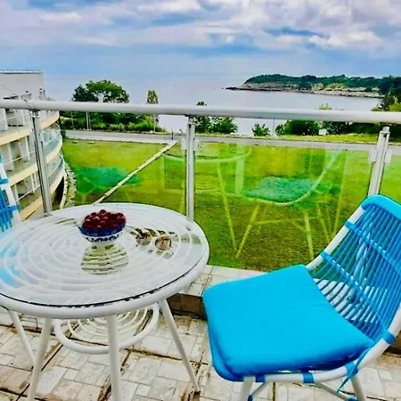 Aпартаменти мини в бей вю Apart-hotel Carevo