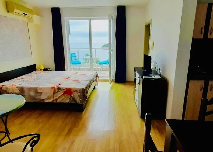 Aпартаменти мини в бей вю 4*